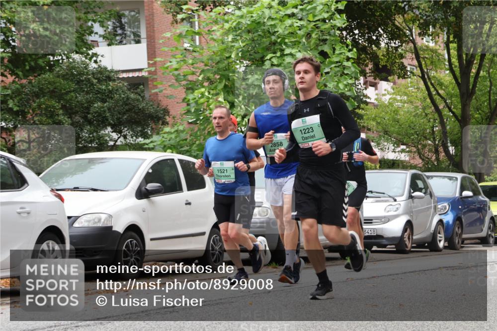 21.09.2025 - PSD Bank Halbmarathon Luisa Fischer http://msf.ph/oto/8929008 21.09.2025 11:46:17 Laufen 1521, 2858, 1223, 3418 meine-sportfotos.de