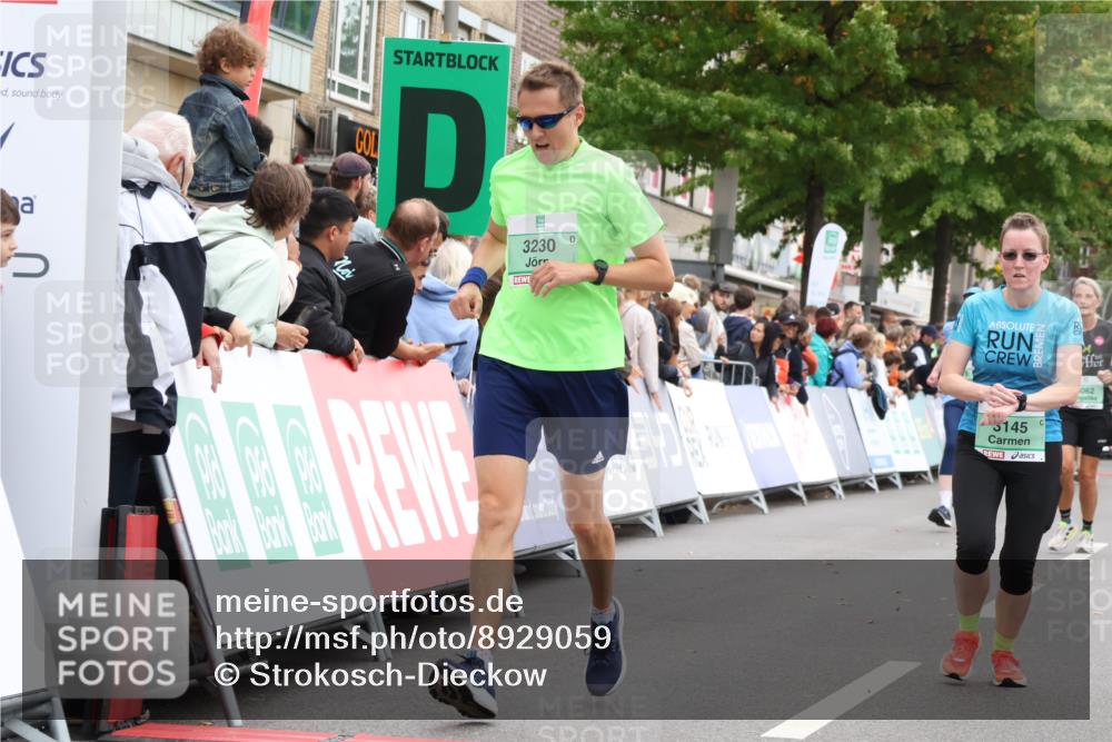 21.09.2025 - PSD Bank Halbmarathon Strokosch-Dieckow http://msf.ph/oto/8929059 21.09.2025 12:09:36 Ziel 2576, 3062, 3145, 3230, 3232, 4015 meine-sportfotos.de