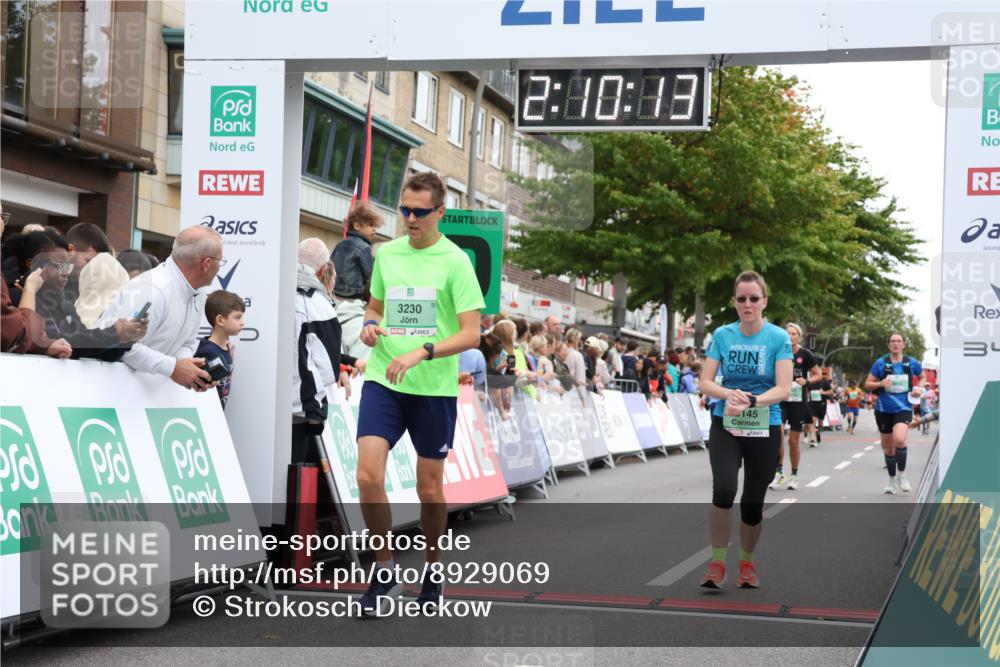 21.09.2025 - PSD Bank Halbmarathon Strokosch-Dieckow http://msf.ph/oto/8929069 21.09.2025 12:09:36 Ziel 2576, 3062, 3145, 3230, 3232, 4015 meine-sportfotos.de