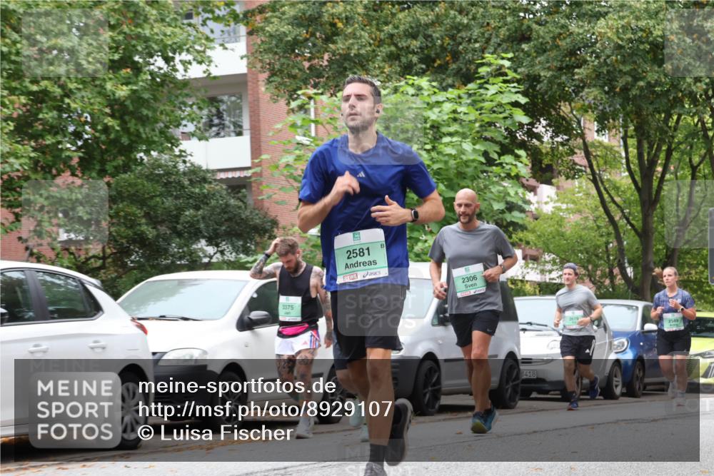 21.09.2025 - PSD Bank Halbmarathon Luisa Fischer http://msf.ph/oto/8929107 21.09.2025 11:46:43 Laufen 3375, 2581, 2306, 8418, 2619, 2549 meine-sportfotos.de