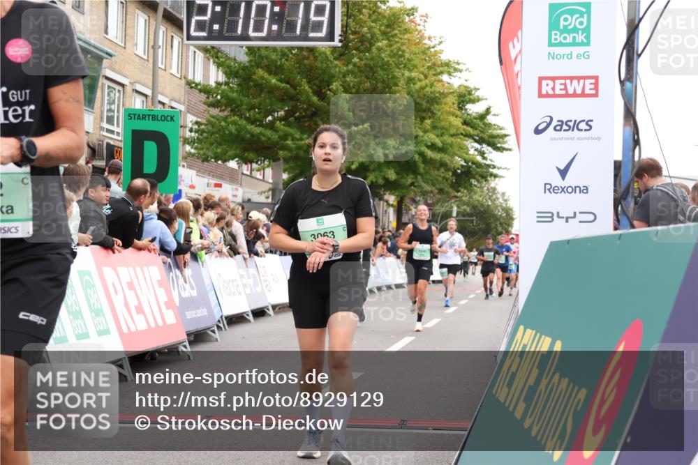 21.09.2025 - PSD Bank Halbmarathon Strokosch-Dieckow http://msf.ph/oto/8929129 21.09.2025 12:09:43 Ziel 1690, 2576, 3062, 3063, 3145, 3196, 3230, 4015 meine-sportfotos.de
