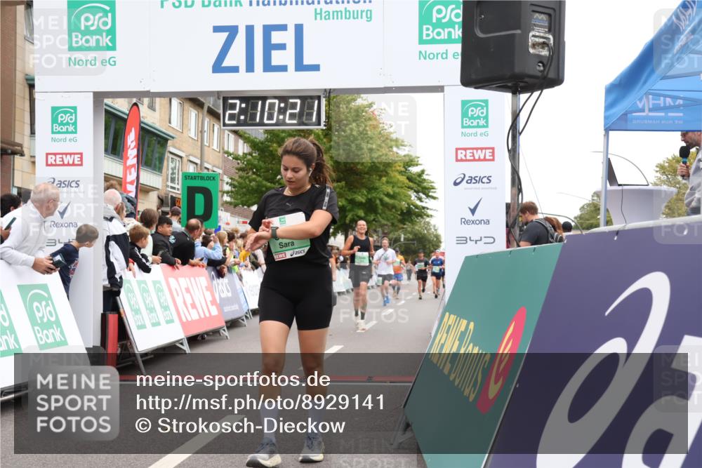 21.09.2025 - PSD Bank Halbmarathon Strokosch-Dieckow http://msf.ph/oto/8929141 21.09.2025 12:09:44 Ziel 1690, 2576, 3062, 3063, 3145, 3196, 3230, 4015 meine-sportfotos.de