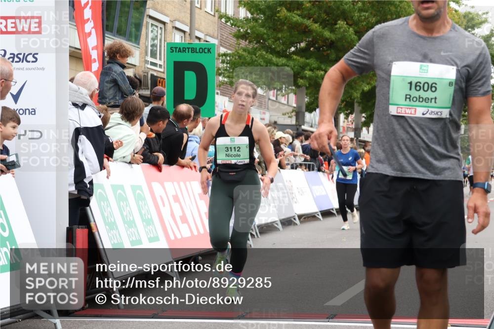 21.09.2025 - PSD Bank Halbmarathon Strokosch-Dieckow http://msf.ph/oto/8929285 21.09.2025 12:10:02 Ziel 1606, 3112, 3203 meine-sportfotos.de