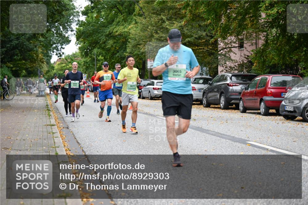 21.09.2025 - PSD Bank Halbmarathon Dr. Thomas Lammeyer http://msf.ph/oto/8929303 21.09.2025 10:48:53 Laufen 1175, 3677, 3065, 3, 4915 meine-sportfotos.de