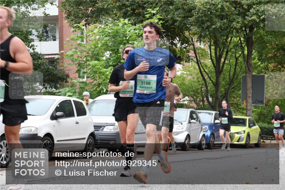 21.09.2025 - PSD Bank Halbmarathon Luisa Fischer http://msf.ph/oto/8929345 21.09.2025 11:47:35 Laufen 70, 3198, 2513, 44, 2009 meine-sportfotos.de
