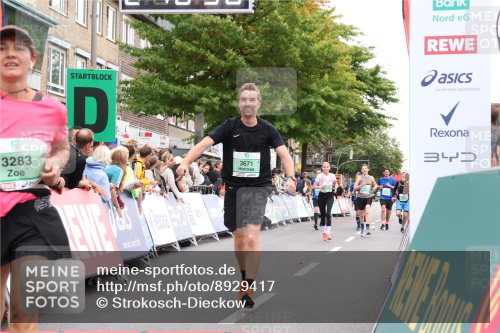 21.09.2025 - PSD Bank Halbmarathon Strokosch-Dieckow http://msf.ph/oto/8929417 21.09.2025 12:10:21 Ziel 2764, 3283, 3671 meine-sportfotos.de