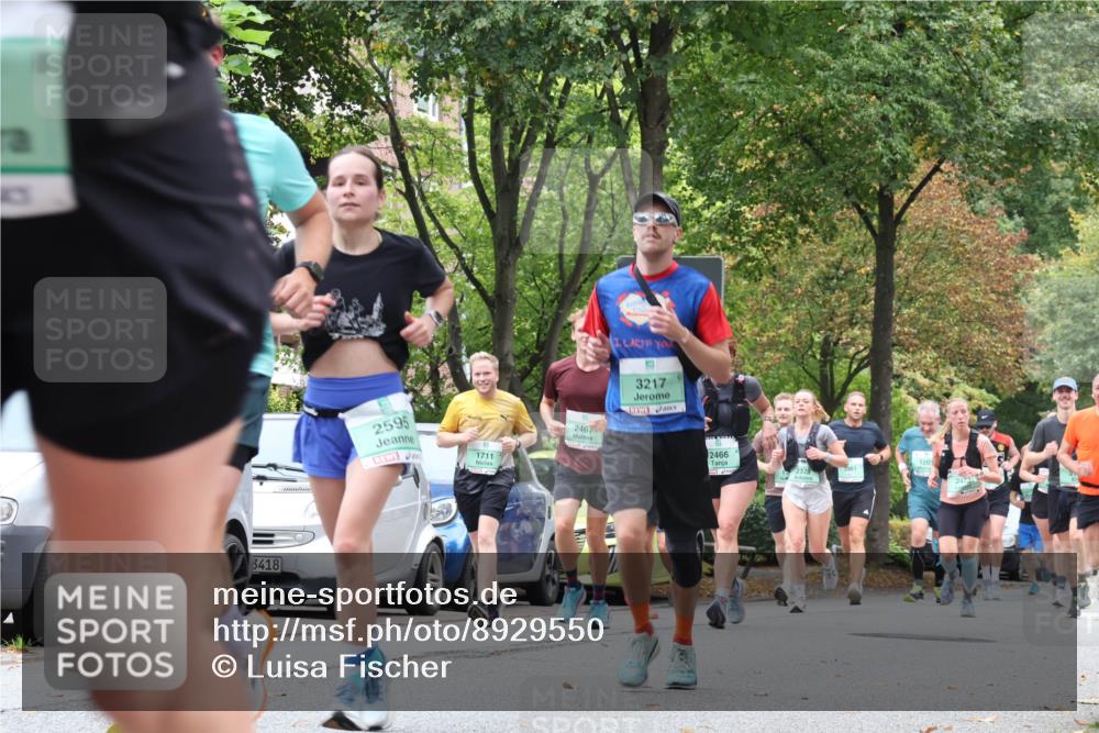 21.09.2025 - PSD Bank Halbmarathon Luisa Fischer http://msf.ph/oto/8929550 21.09.2025 11:48:14 Laufen 3418, 2595, 1711, 2467, 32179, 2466, 3961, 2378, 1203 meine-sportfotos.de