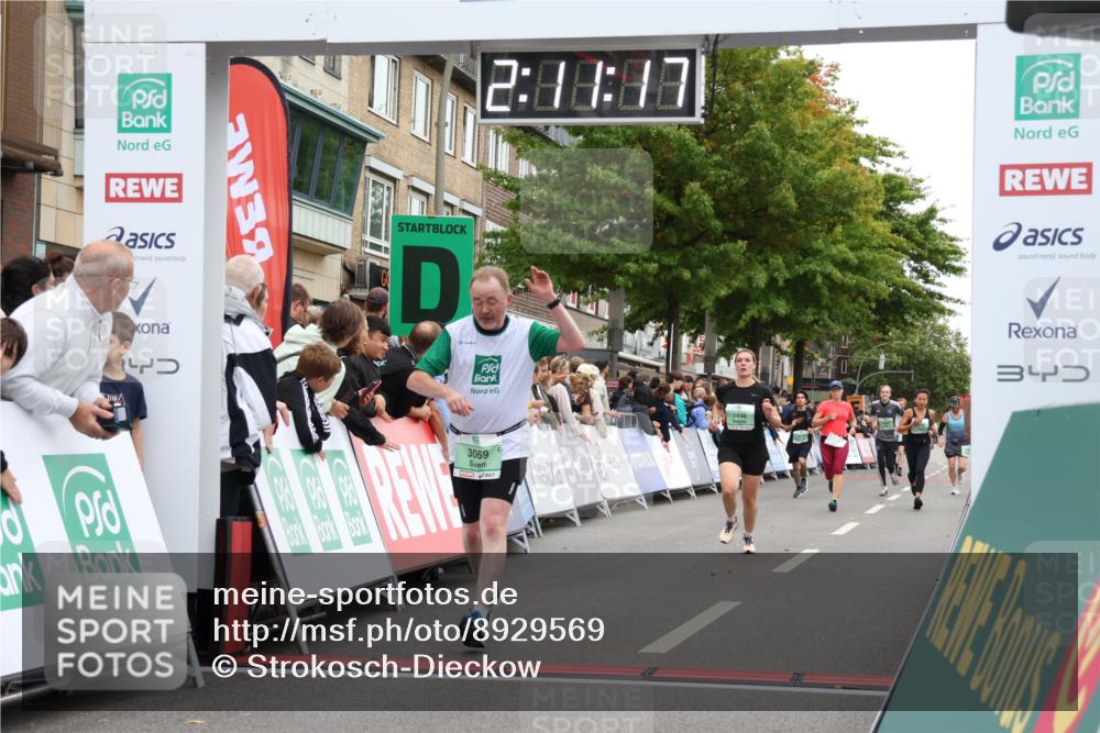 21.09.2025 - PSD Bank Halbmarathon Strokosch-Dieckow http://msf.ph/oto/8929569 21.09.2025 12:10:41 Ziel 2603, 3029, 3069, 3446, 3711 meine-sportfotos.de