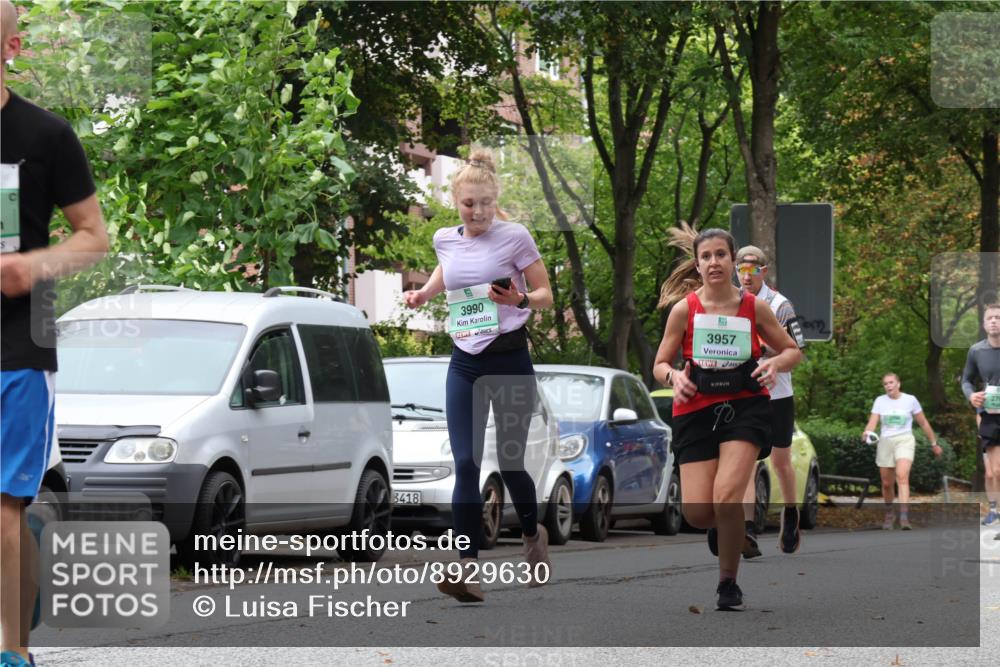 21.09.2025 - PSD Bank Halbmarathon Luisa Fischer http://msf.ph/oto/8929630 21.09.2025 11:48:26 Laufen 3418, 3990, 3957 meine-sportfotos.de