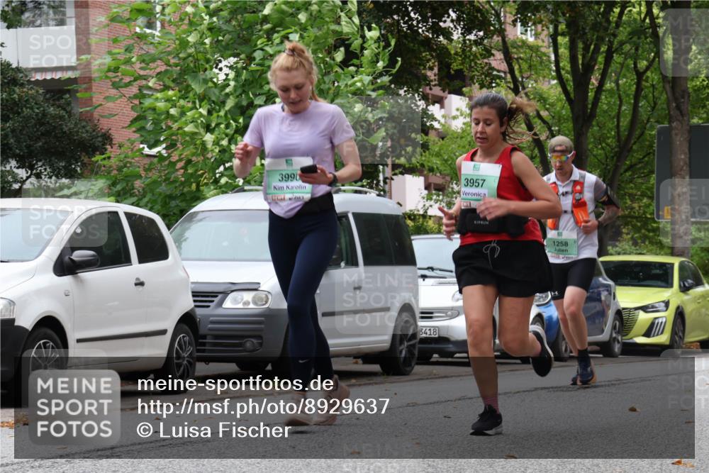 21.09.2025 - PSD Bank Halbmarathon Luisa Fischer http://msf.ph/oto/8929637 21.09.2025 11:48:27 Laufen 3990, 3957, 3418, 1258 meine-sportfotos.de