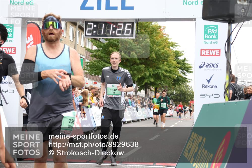 21.09.2025 - PSD Bank Halbmarathon Strokosch-Dieckow http://msf.ph/oto/8929638 21.09.2025 12:10:49 Ziel 1642, 1670, 2365, 2385, 2979, 3029, 3069, 3446 meine-sportfotos.de