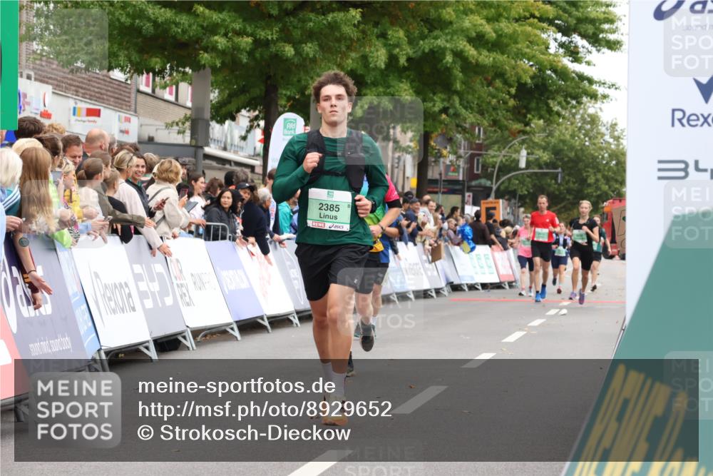 21.09.2025 - PSD Bank Halbmarathon Strokosch-Dieckow http://msf.ph/oto/8929652 21.09.2025 12:10:51 Ziel 1642, 1670, 1732, 2365, 2385, 2979, 3029, 3446 meine-sportfotos.de