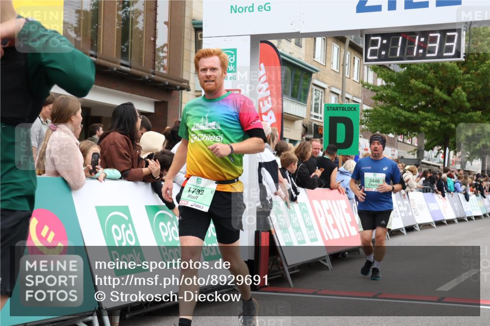21.09.2025 - PSD Bank Halbmarathon Strokosch-Dieckow http://msf.ph/oto/8929691 21.09.2025 12:10:56 Ziel 1642, 1670, 1732, 2365, 2385, 3034, 3440 meine-sportfotos.de