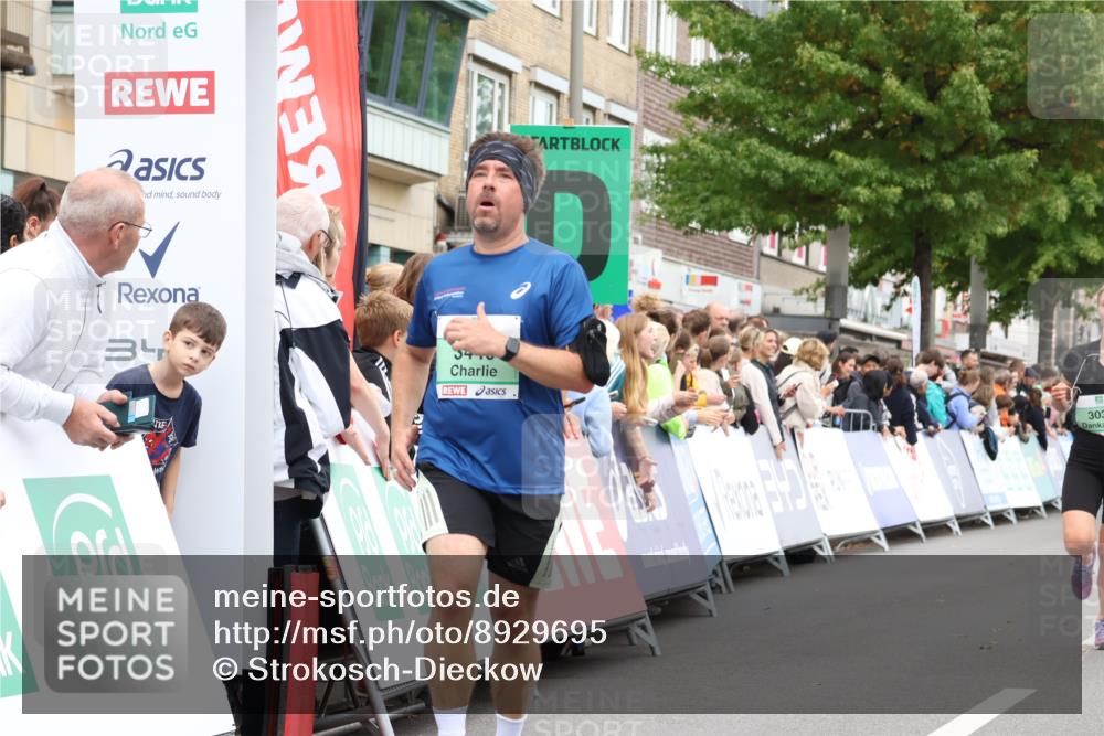 21.09.2025 - PSD Bank Halbmarathon Strokosch-Dieckow http://msf.ph/oto/8929695 21.09.2025 12:10:57 Ziel 1642, 1732, 2385, 3034, 3440 meine-sportfotos.de