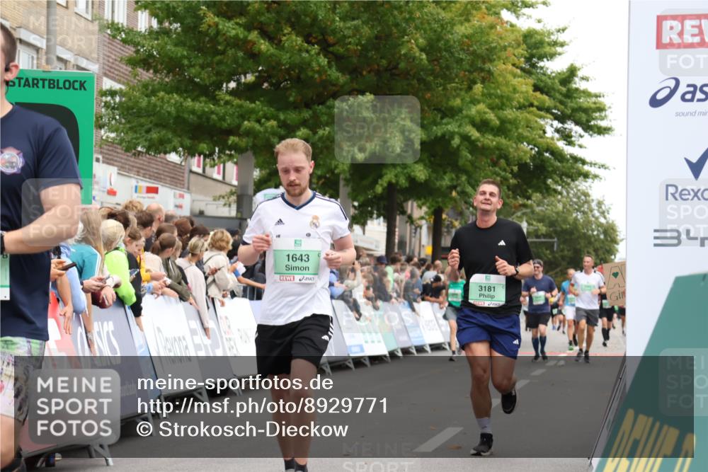 21.09.2025 - PSD Bank Halbmarathon Strokosch-Dieckow http://msf.ph/oto/8929771 21.09.2025 12:11:17 Ziel 1643, 2613, 3181 meine-sportfotos.de
