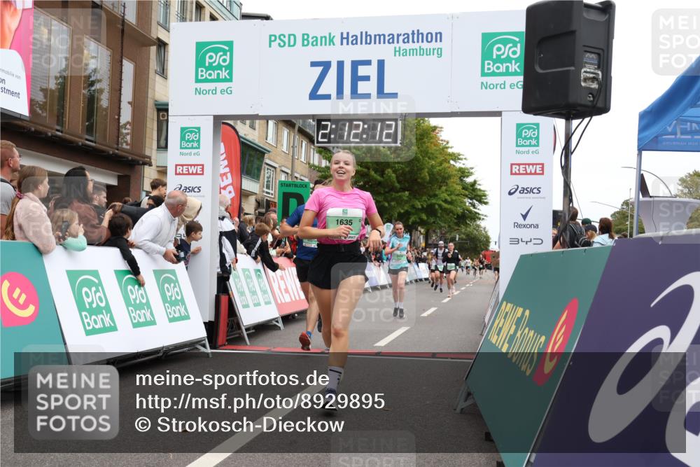 21.09.2025 - PSD Bank Halbmarathon Strokosch-Dieckow http://msf.ph/oto/8929895 21.09.2025 12:11:35 Ziel 1635, 1649, 2326, 2907, 3045, 3161, 3424, 3455, 3526 meine-sportfotos.de