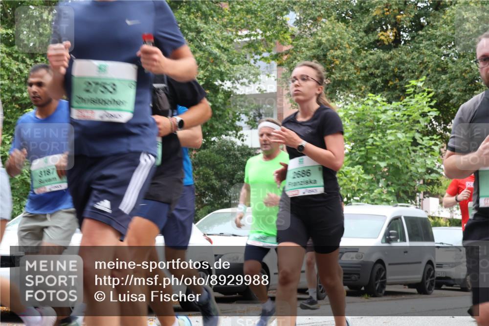 21.09.2025 - PSD Bank Halbmarathon Luisa Fischer http://msf.ph/oto/8929988 21.09.2025 11:49:52 Laufen 3187, 2753, 2686, 6418 meine-sportfotos.de