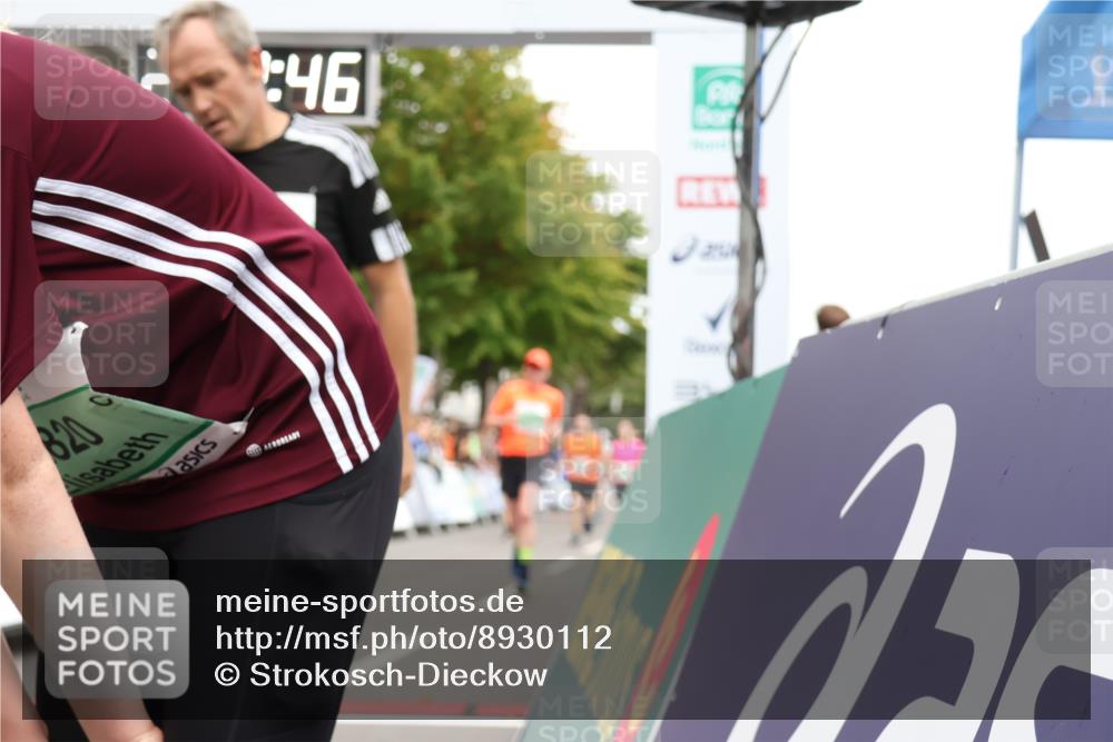 21.09.2025 - PSD Bank Halbmarathon Strokosch-Dieckow http://msf.ph/oto/8930112 21.09.2025 12:12:09 Ziel 2820, 2953, 3367, 3411, 3646 meine-sportfotos.de