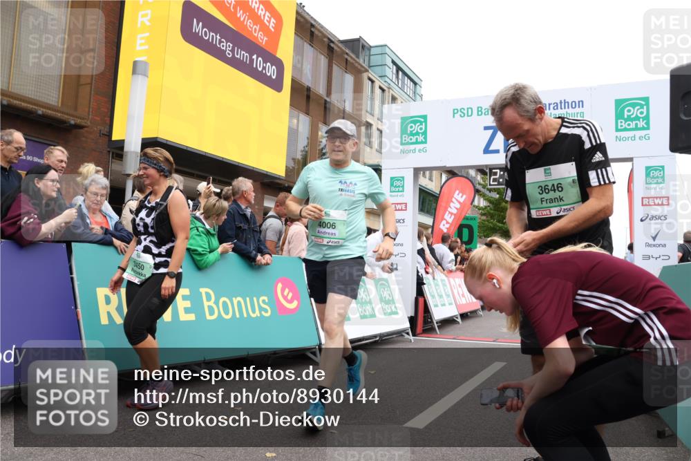 21.09.2025 - PSD Bank Halbmarathon Strokosch-Dieckow http://msf.ph/oto/8930144 21.09.2025 12:12:21 Ziel 1140, 1289, 2824, 3450, 3998, 4006 meine-sportfotos.de