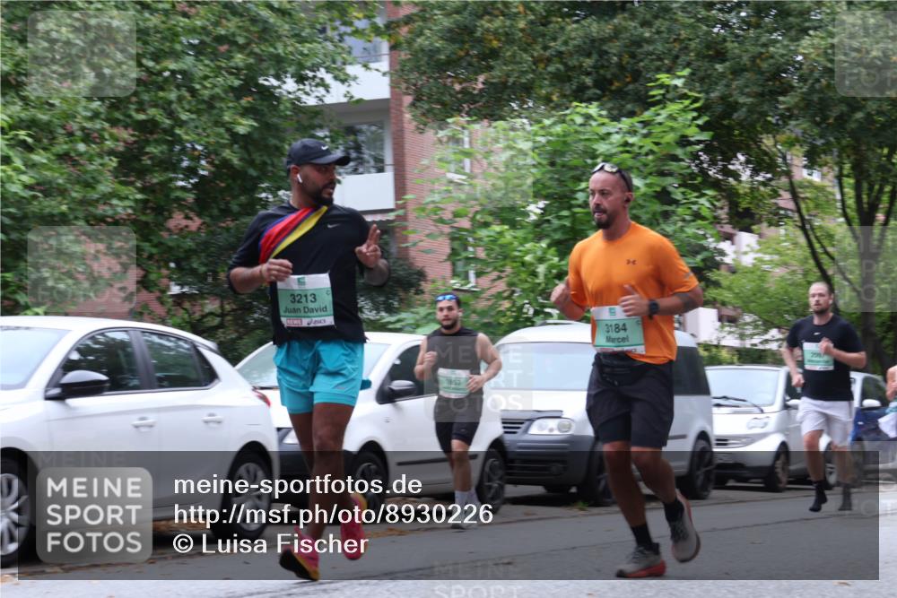 21.09.2025 - PSD Bank Halbmarathon Luisa Fischer http://msf.ph/oto/8930226 21.09.2025 11:51:07 Laufen 3213, 1853, 3184, 2997 meine-sportfotos.de