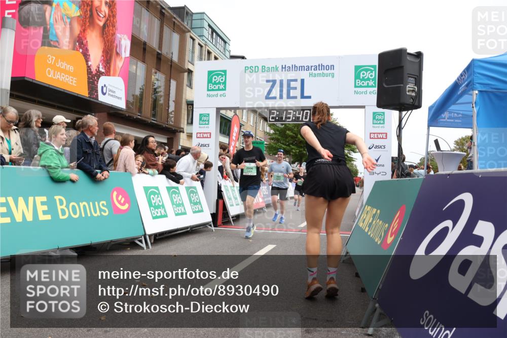 21.09.2025 - PSD Bank Halbmarathon Strokosch-Dieckow http://msf.ph/oto/8930490 21.09.2025 12:13:04 Ziel 1625, 2996, 3344, 3483, 3769 meine-sportfotos.de