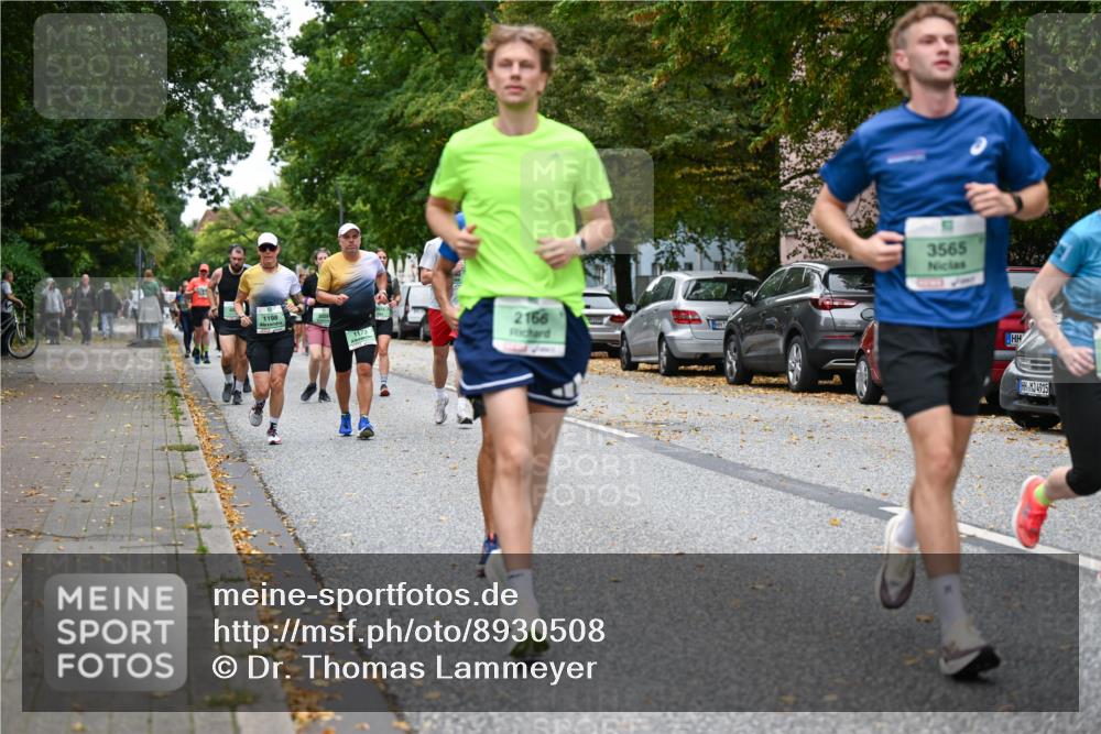21.09.2025 - PSD Bank Halbmarathon Dr. Thomas Lammeyer http://msf.ph/oto/8930508 21.09.2025 10:50:02 Laufen 1198, 1173, 2166, 3565, 4915 meine-sportfotos.de