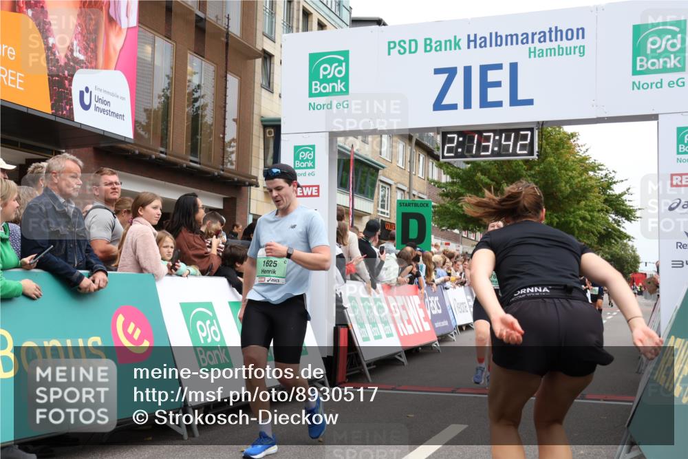 21.09.2025 - PSD Bank Halbmarathon Strokosch-Dieckow http://msf.ph/oto/8930517 21.09.2025 12:13:06 Ziel 1625, 2669, 2996, 3344, 3483, 3769 meine-sportfotos.de
