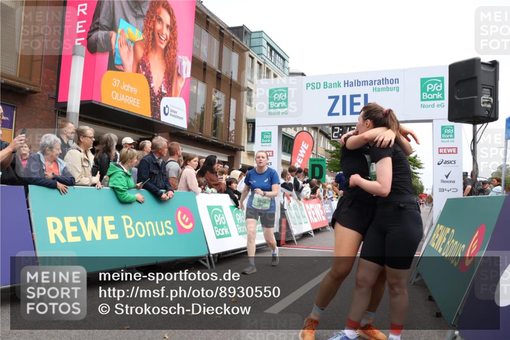 21.09.2025 - PSD Bank Halbmarathon Strokosch-Dieckow http://msf.ph/oto/8930550 21.09.2025 12:13:11 Ziel 1553, 1625, 2669, 2996, 3002, 3769 meine-sportfotos.de