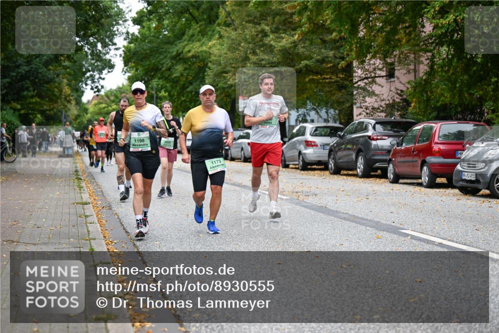 21.09.2025 - PSD Bank Halbmarathon Dr. Thomas Lammeyer http://msf.ph/oto/8930555 21.09.2025 10:50:04 Laufen 1198, 3028, 1173, 4915 meine-sportfotos.de