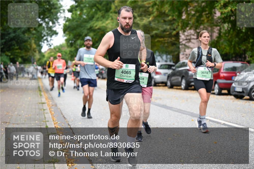 21.09.2025 - PSD Bank Halbmarathon Dr. Thomas Lammeyer http://msf.ph/oto/8930635 21.09.2025 10:50:08 Laufen 1236, 4065, 28, 3074 meine-sportfotos.de