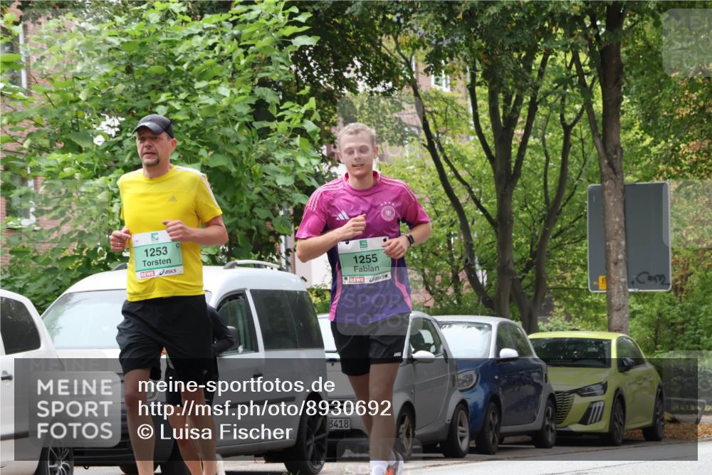 21.09.2025 - PSD Bank Halbmarathon Luisa Fischer http://msf.ph/oto/8930692 21.09.2025 11:52:59 Laufen 1253, 3418, 1255 meine-sportfotos.de