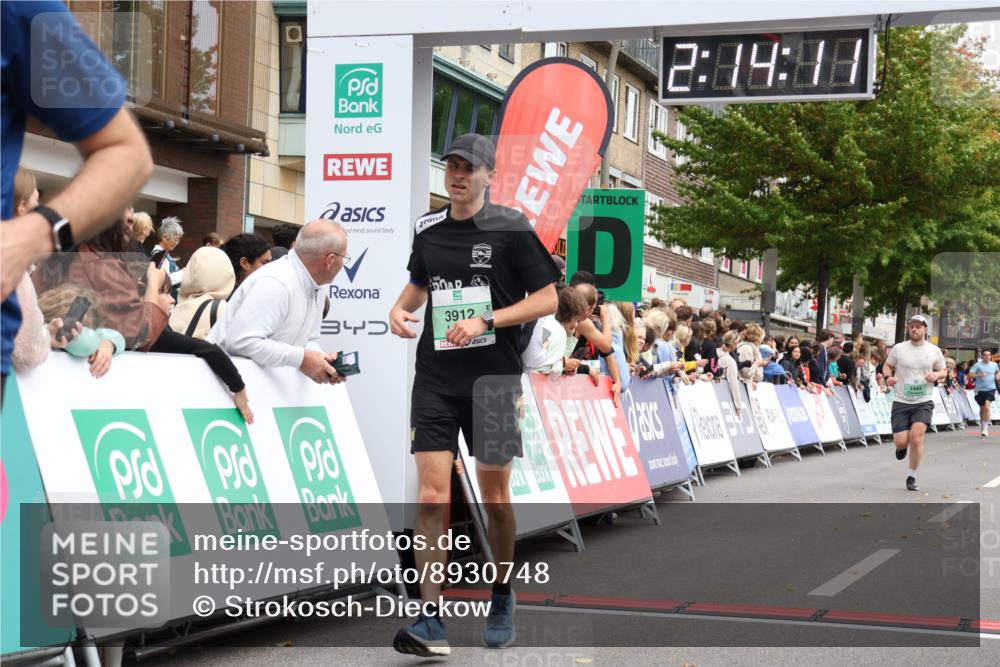 21.09.2025 - PSD Bank Halbmarathon Strokosch-Dieckow http://msf.ph/oto/8930748 21.09.2025 12:13:34 Ziel 2429, 2817, 2860, 3126, 3444, 3534, 3912 meine-sportfotos.de