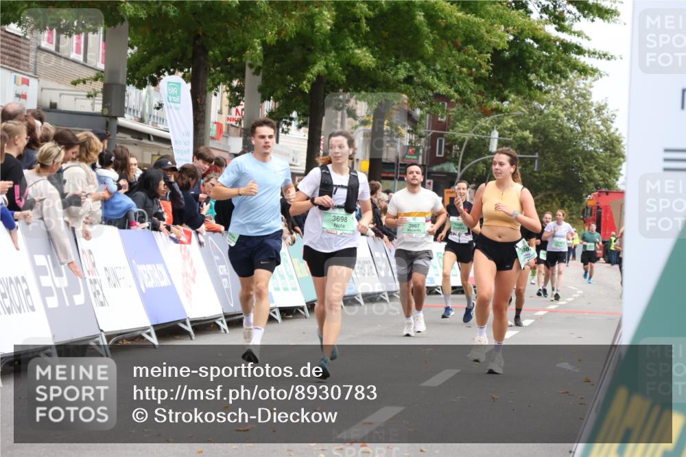 21.09.2025 - PSD Bank Halbmarathon Strokosch-Dieckow http://msf.ph/oto/8930783 21.09.2025 12:13:39 Ziel 2410, 3126, 3444, 3698, 3912, 3987 meine-sportfotos.de