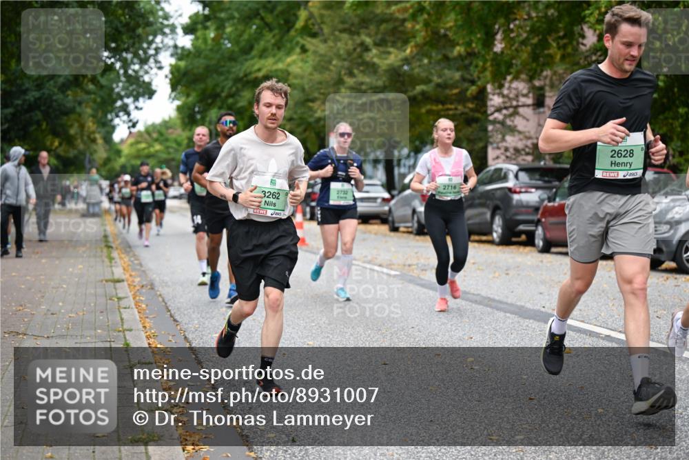 21.09.2025 - PSD Bank Halbmarathon Dr. Thomas Lammeyer http://msf.ph/oto/8931007 21.09.2025 10:50:31 Laufen 3262, 2716, 2732, 2628 meine-sportfotos.de