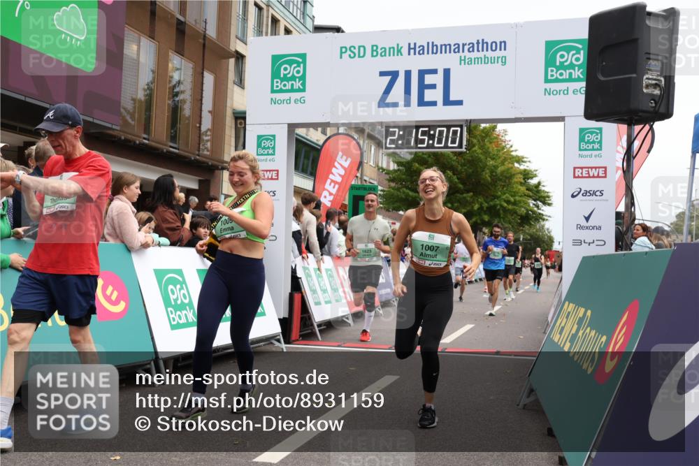 21.09.2025 - PSD Bank Halbmarathon Strokosch-Dieckow http://msf.ph/oto/8931159 21.09.2025 12:14:23 Ziel 1007, 1009, 1623, 1941, 2834, 3311, 3778 meine-sportfotos.de