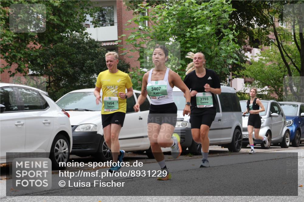 21.09.2025 - PSD Bank Halbmarathon Luisa Fischer http://msf.ph/oto/8931229 21.09.2025 11:55:26 Laufen 1954, 3407, 3393, 3418 meine-sportfotos.de
