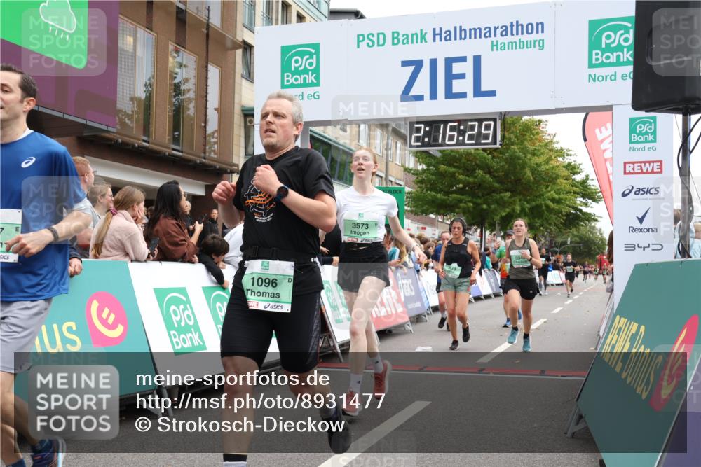21.09.2025 - PSD Bank Halbmarathon Strokosch-Dieckow http://msf.ph/oto/8931477 21.09.2025 12:15:52 Ziel 1017, 1096, 1369, 1734, 2674, 3345, 3473, 3516, 3573, 3617, 4051 meine-sportfotos.de