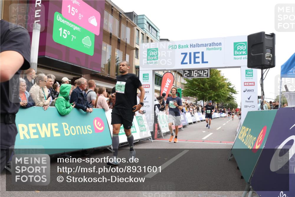 21.09.2025 - PSD Bank Halbmarathon Strokosch-Dieckow http://msf.ph/oto/8931601 21.09.2025 12:16:05 Ziel 2615, 2958, 3070, 3339, 3397, 3484 meine-sportfotos.de