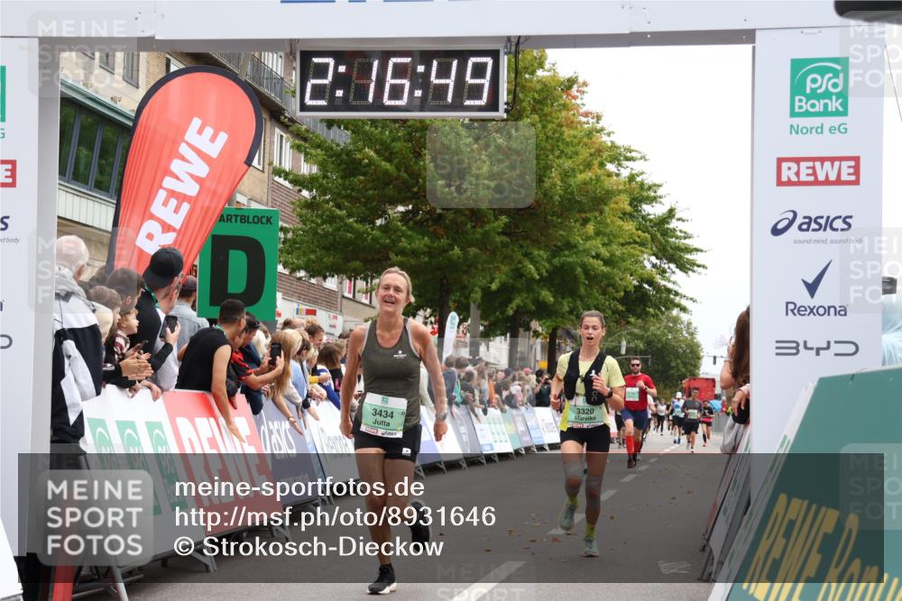 21.09.2025 - PSD Bank Halbmarathon Strokosch-Dieckow http://msf.ph/oto/8931646 21.09.2025 12:16:12 Ziel 2615, 3320, 3397, 3434 meine-sportfotos.de