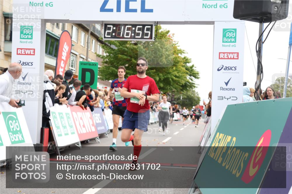 21.09.2025 - PSD Bank Halbmarathon Strokosch-Dieckow http://msf.ph/oto/8931702 21.09.2025 12:16:18 Ziel 1247, 2788, 3142, 3320, 3434 meine-sportfotos.de