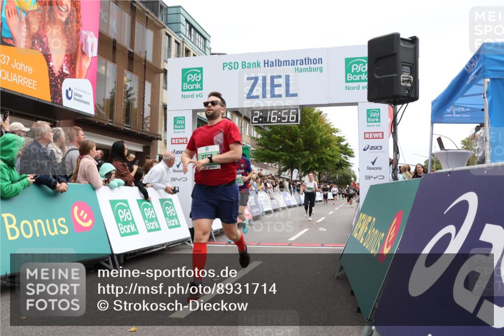21.09.2025 - PSD Bank Halbmarathon Strokosch-Dieckow http://msf.ph/oto/8931714 21.09.2025 12:16:19 Ziel 1247, 2788, 3142, 3320, 3434, 3824 meine-sportfotos.de