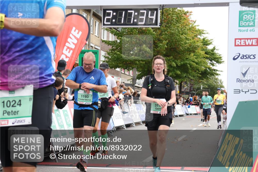 21.09.2025 - PSD Bank Halbmarathon Strokosch-Dieckow http://msf.ph/oto/8932022 21.09.2025 12:16:58 Ziel 1024, 1025, 1193, 1513, 3115, 3128, 3831 meine-sportfotos.de