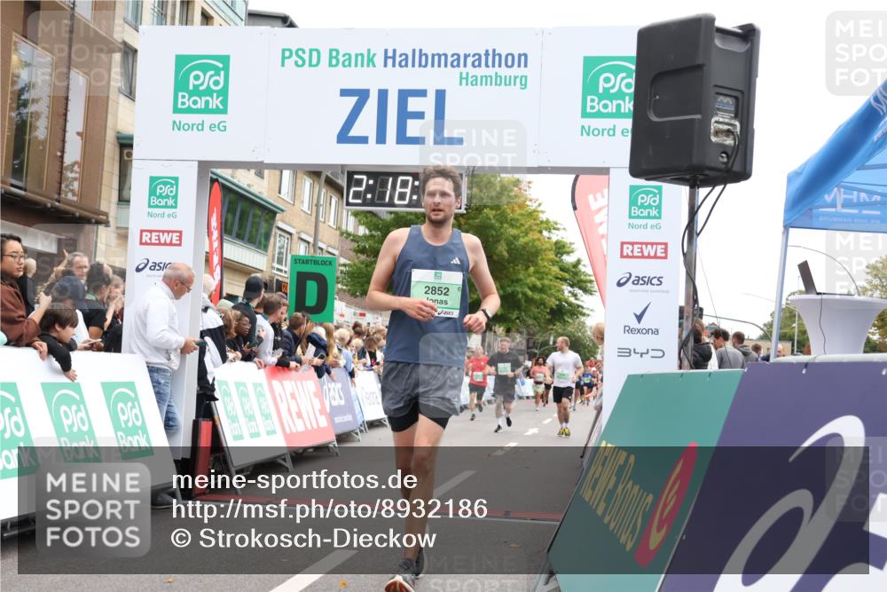 21.09.2025 - PSD Bank Halbmarathon Strokosch-Dieckow http://msf.ph/oto/8932186 21.09.2025 12:17:36 Ziel 1143, 1144, 1145, 1590, 2852, 3308, 3781 meine-sportfotos.de