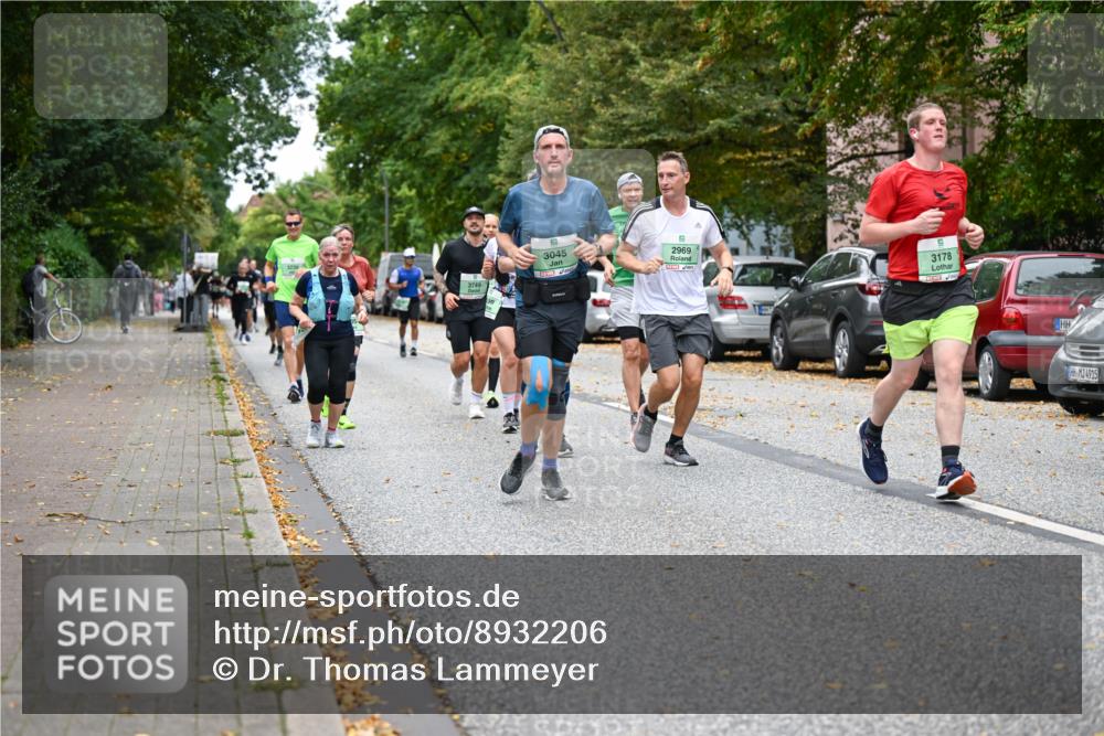 21.09.2025 - PSD Bank Halbmarathon Dr. Thomas Lammeyer http://msf.ph/oto/8932206 21.09.2025 10:51:45 Laufen 3045, 2969, 3749, 3178, 4915 meine-sportfotos.de