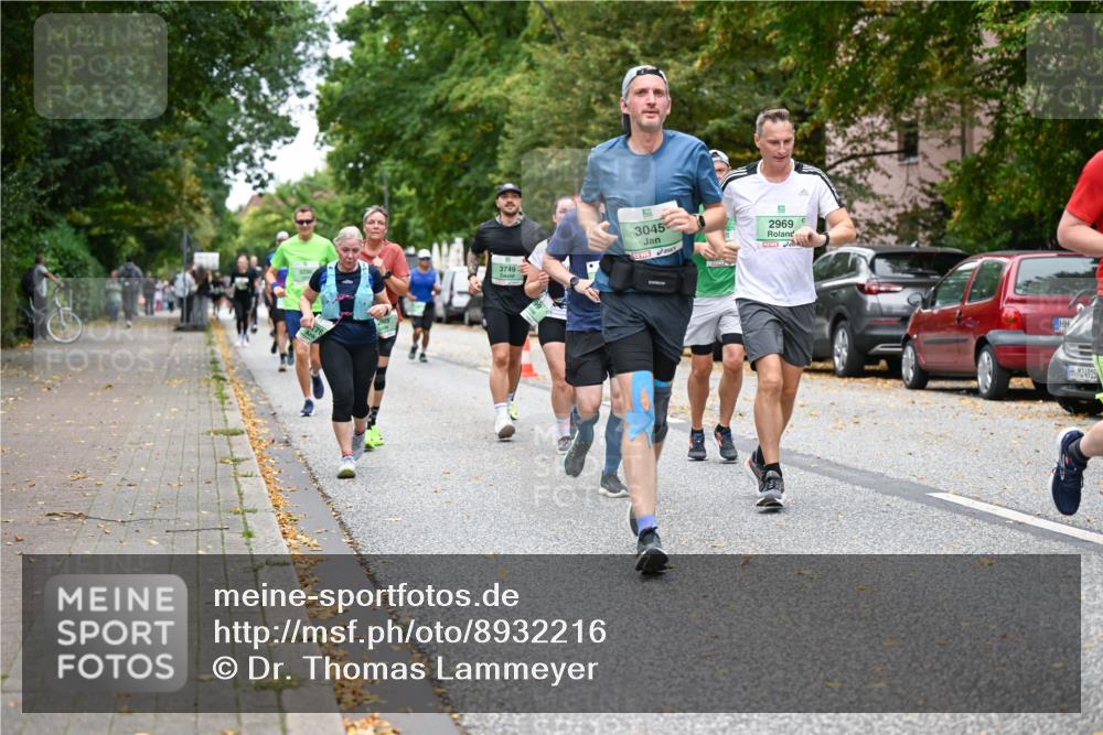 21.09.2025 - PSD Bank Halbmarathon Dr. Thomas Lammeyer http://msf.ph/oto/8932216 21.09.2025 10:51:46 Laufen 3749, 3045, 2969, 4915 meine-sportfotos.de