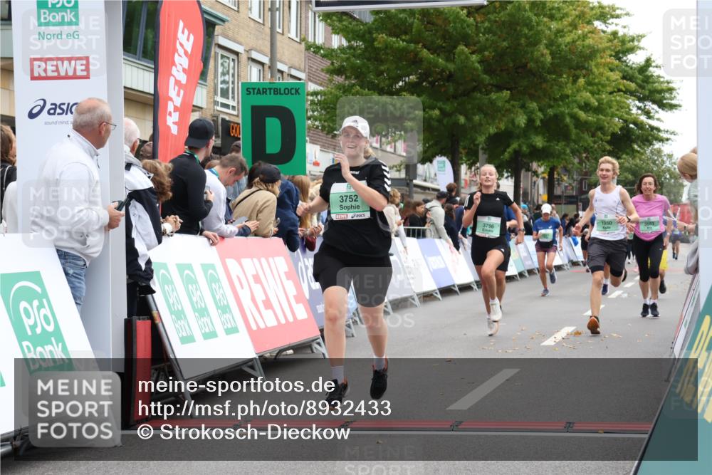 21.09.2025 - PSD Bank Halbmarathon Strokosch-Dieckow http://msf.ph/oto/8932433 21.09.2025 12:18:48 Ziel 1950, 2959, 3350, 3486, 3563, 3752, 3796 meine-sportfotos.de