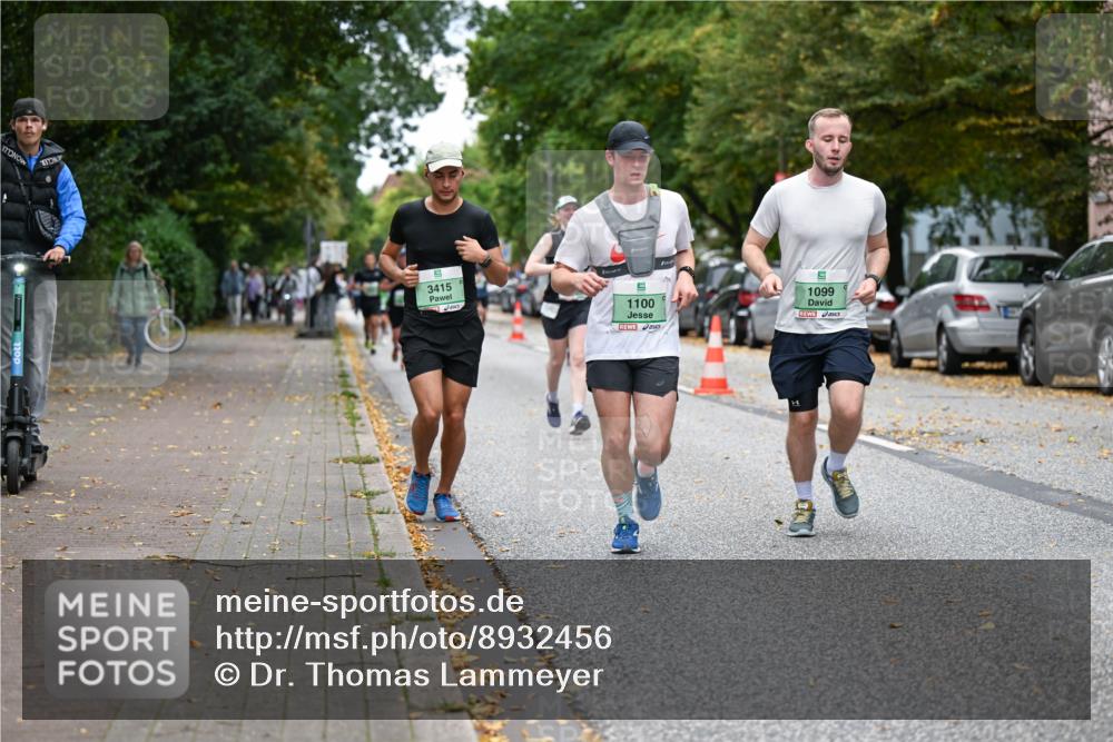 21.09.2025 - PSD Bank Halbmarathon Dr. Thomas Lammeyer http://msf.ph/oto/8932456 21.09.2025 10:52:14 Laufen 3415, 5, 1100, 1099, 13 meine-sportfotos.de