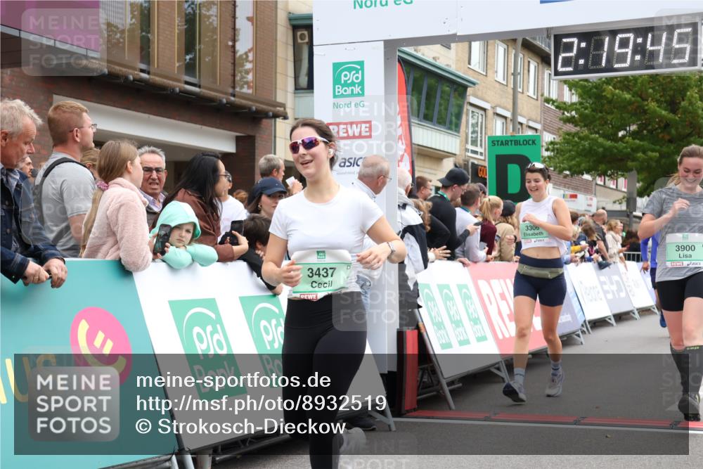 21.09.2025 - PSD Bank Halbmarathon Strokosch-Dieckow http://msf.ph/oto/8932519 21.09.2025 12:19:08 Ziel 1541, 3268, 3282, 3306, 3417, 3437, 3900 meine-sportfotos.de