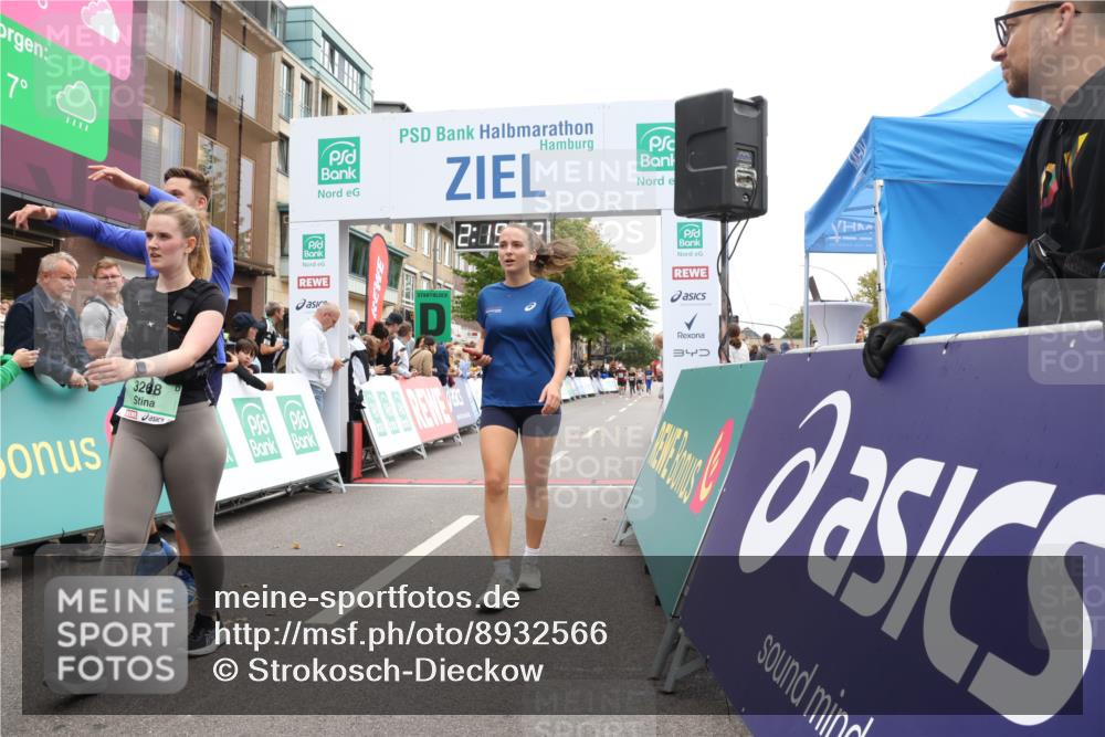 21.09.2025 - PSD Bank Halbmarathon Strokosch-Dieckow http://msf.ph/oto/8932566 21.09.2025 12:19:16 Ziel 1294, 3268, 3306, 3417, 3900 meine-sportfotos.de