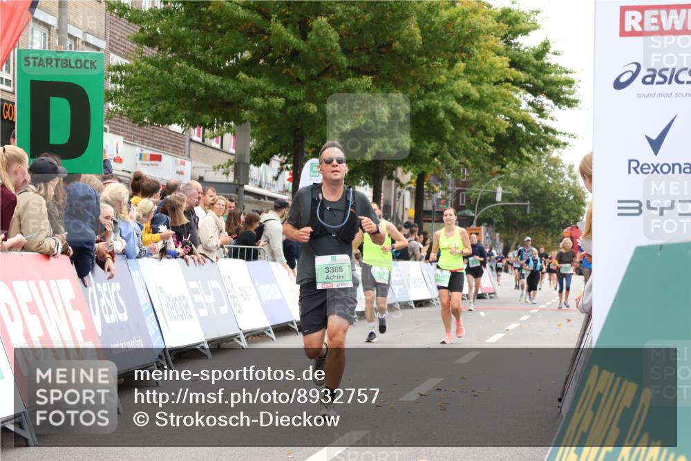 21.09.2025 - PSD Bank Halbmarathon Strokosch-Dieckow http://msf.ph/oto/8932757 21.09.2025 12:20:16 Ziel 2452, 3329, 3385 meine-sportfotos.de